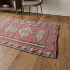 Tribal pattern on the Humadeniz Burcin vintage runner rug – handmade in Anatolia, Turkey