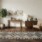 Tribal pattern on the Hemeromorphe Cagil vintage runner rug – handmade in Anatolia, Turkey
