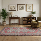 Oriental pattern on the Nevruzgul vintage runner rug – handmade in Anatolia, Turkey