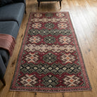 Geometric pattern on the Hebe vintage area rug – handmade in Anatolia, Turkey