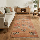 Floral pattern on the Aceso vintage area rug – handmade in Anatolia, Turkey