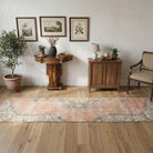 Oriental pattern on the Baharpezir Esmagul antique area rug – handmade in Anatolia, Turkey