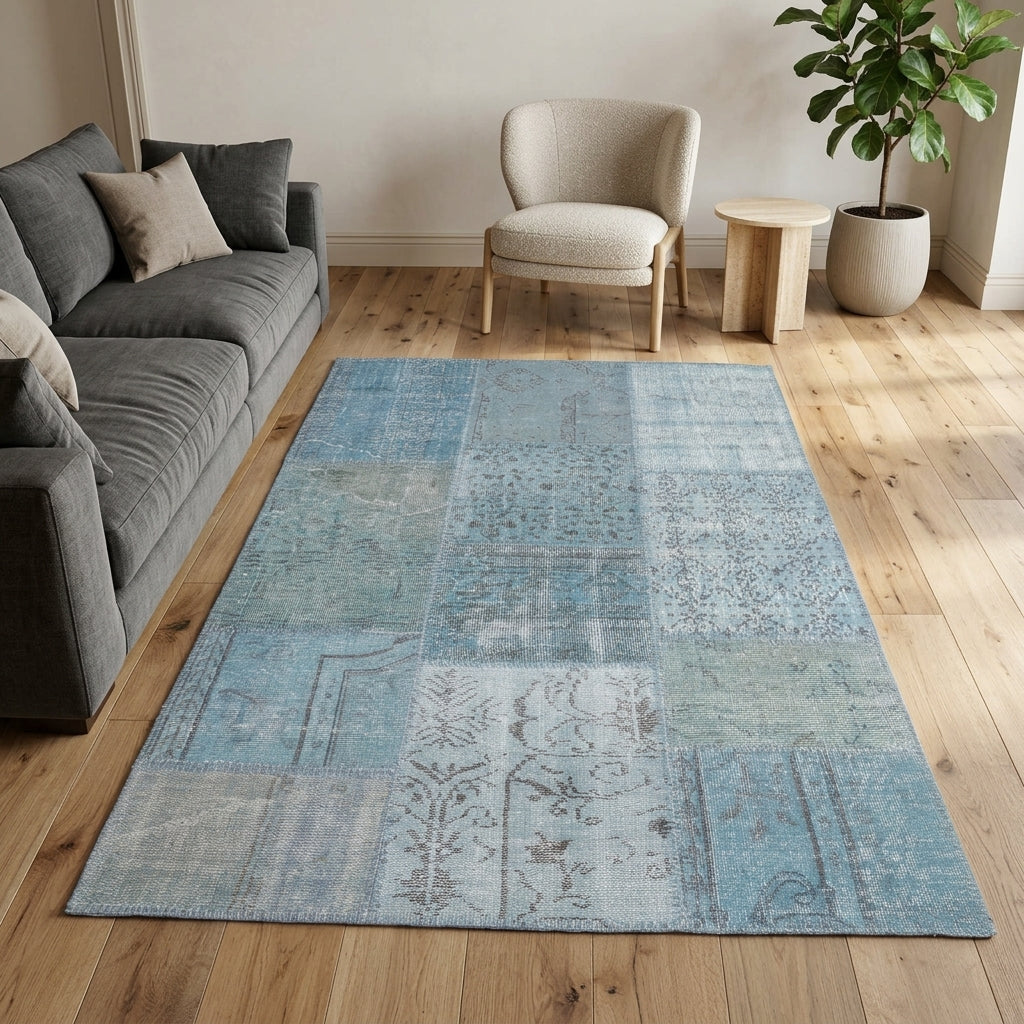 Abstract pattern on the Hesperkome vintage patchwork area rug – handmade in Anatolia, Turkey
