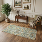Solid pattern on the Hedyboule vintage patchwork area rug – handmade in Anatolia, Turkey