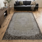 Tribal pattern on the Yesimruh Giovanna vintage area rug – handmade in Anatolia, Turkey