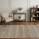 Pattern on the Parandzem vintage kilim runner rug – handwoven flatweave in Anatolia, Turkey