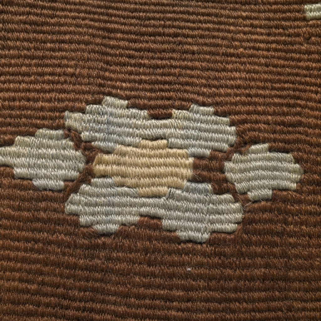 Tribal pattern on the Vefaefsan Gracelynn vintage kilim runner rug – handwoven flatweave in Sivas, Turkey