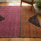 Tribal pattern on the Suzanbahar Guncicek vintage kilim rug – handwoven flatweave in Sivas, Turkey