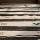Tribal pattern on the Sitarebike Hale vintage kilim rug – handwoven flatweave in Sivas, Turkey
