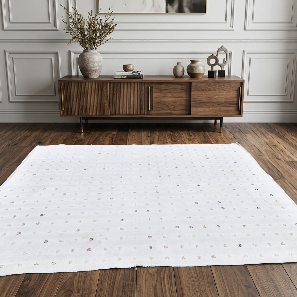 Ikat pattern on the Sewbin Harmoni vintage kilim rug – handwoven flatweave in Sivas, Turkey