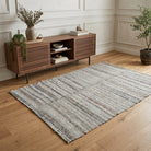 Striped pattern on the Eirenephaessa vintage kilim rug – handwoven flatweave in Anatolia, Turkey