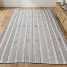 Striped pattern on the Eirenaia vintage kilim rug – handwoven flatweave in Anatolia, Turkey