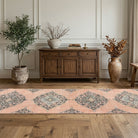 Oriental pattern on the Astraphone vintage runner rug – handmade in Anatolia, Turkey
