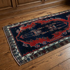 Oriental pattern on the Incisema vintage runner rug – handmade in Anatolia, Turkey