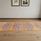 Ikat pattern on the Glaucope vintage runner rug – handmade in Anatolia, Turkey
