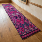 Ikat pattern on the Galatea vintage runner rug – handmade in Anatolia, Turkey