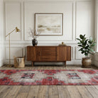 Geometric pattern on the Cerenperi vintage runner rug – handmade in Anatolia, Turkey