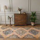 Floral pattern on the Canban vintage runner rug – handmade in Anatolia, Turkey