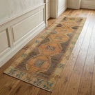 Geometric pattern on the Yaprakban vintage runner rug – handmade in Anatolia, Turkey