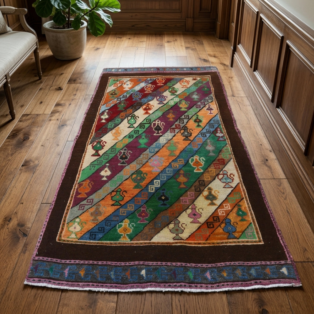 Ikat pattern on the Timophrosyne retro vintage area rug – handmade in Anatolia, Turkey