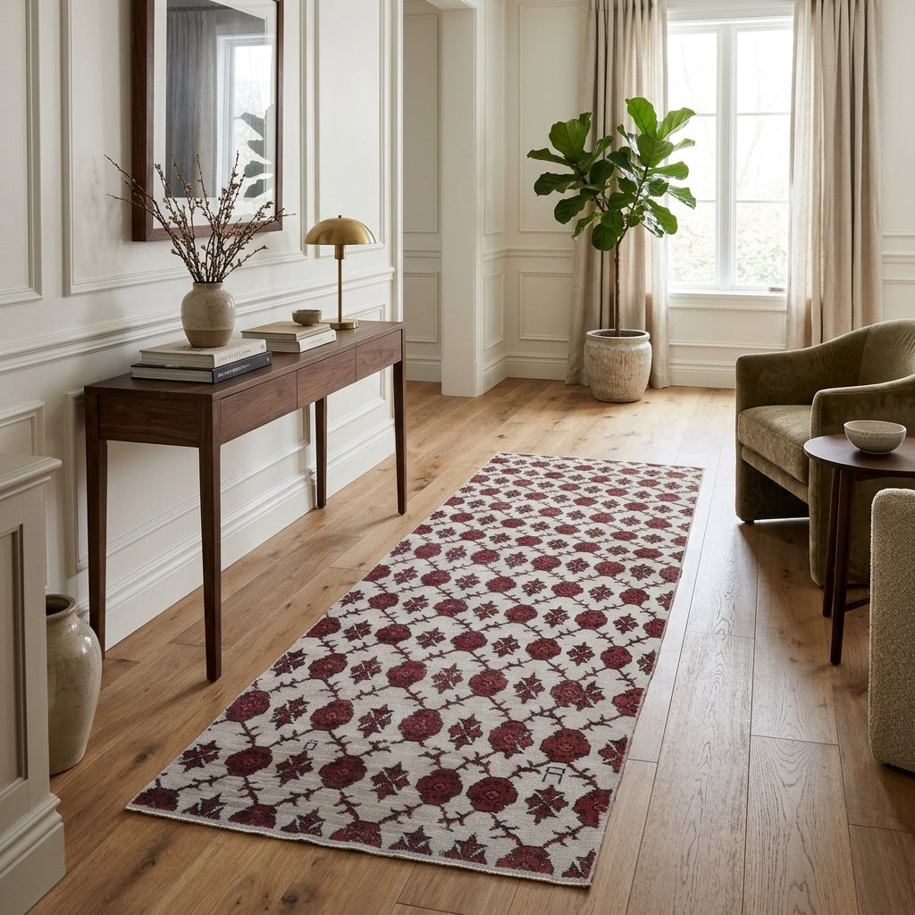 Ikat pattern on the Simsultan vintage area rug – handmade in Anatolia, Turkey