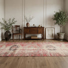Geometric pattern on the Servperi vintage runner rug – handmade in Anatolia, Turkey