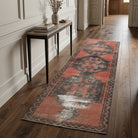 Oriental pattern on the Sebter vintage runner rug – handmade in Anatolia, Turkey