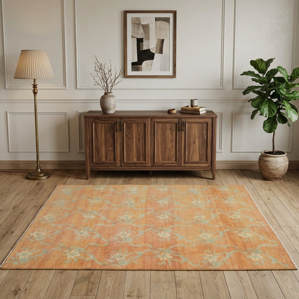Ikat pattern on the Eusela vintage area rug – handmade in Anatolia, Turkey