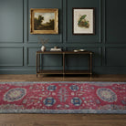 Oriental pattern on the Meneksefsan vintage runner rug – handmade in Anatolia, Turkey
