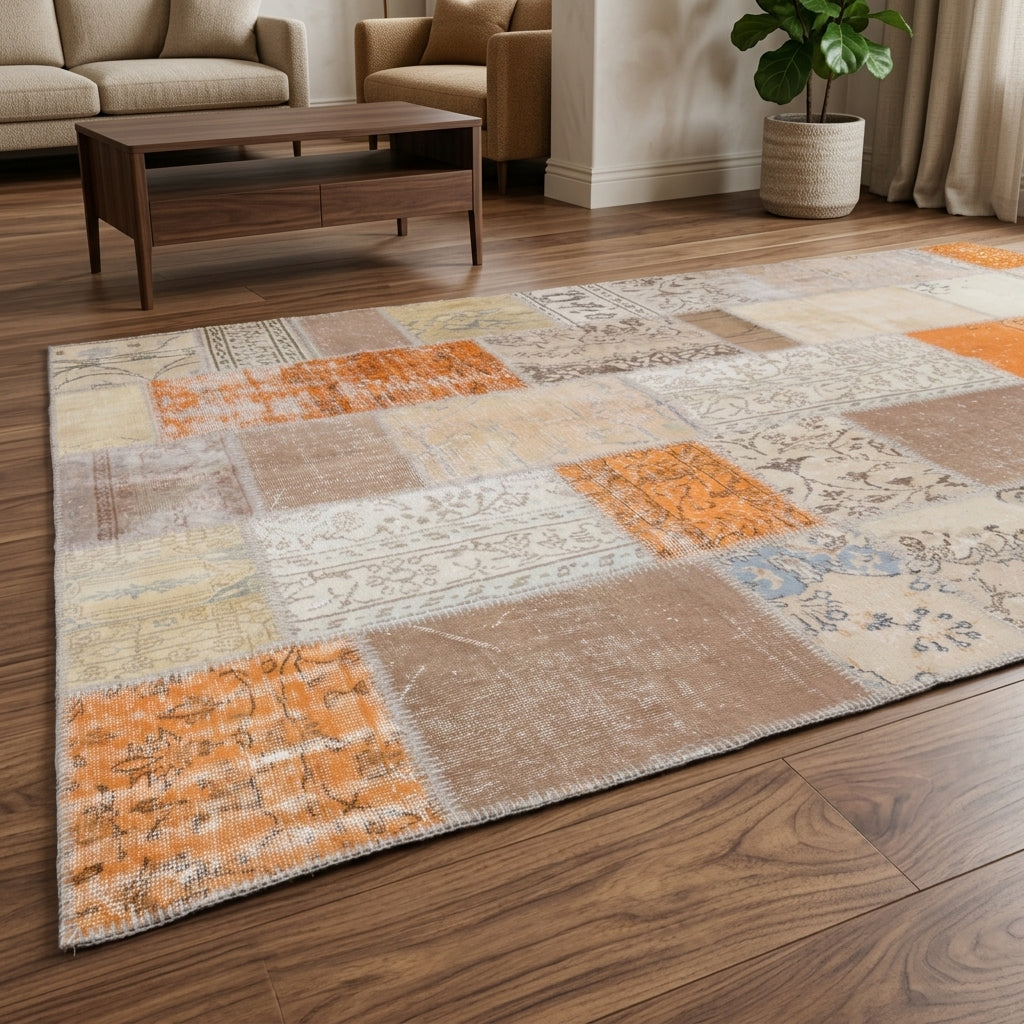 Floral pattern on the Charitothalia vintage patchwork area rug – handmade in Anatolia, Turkey