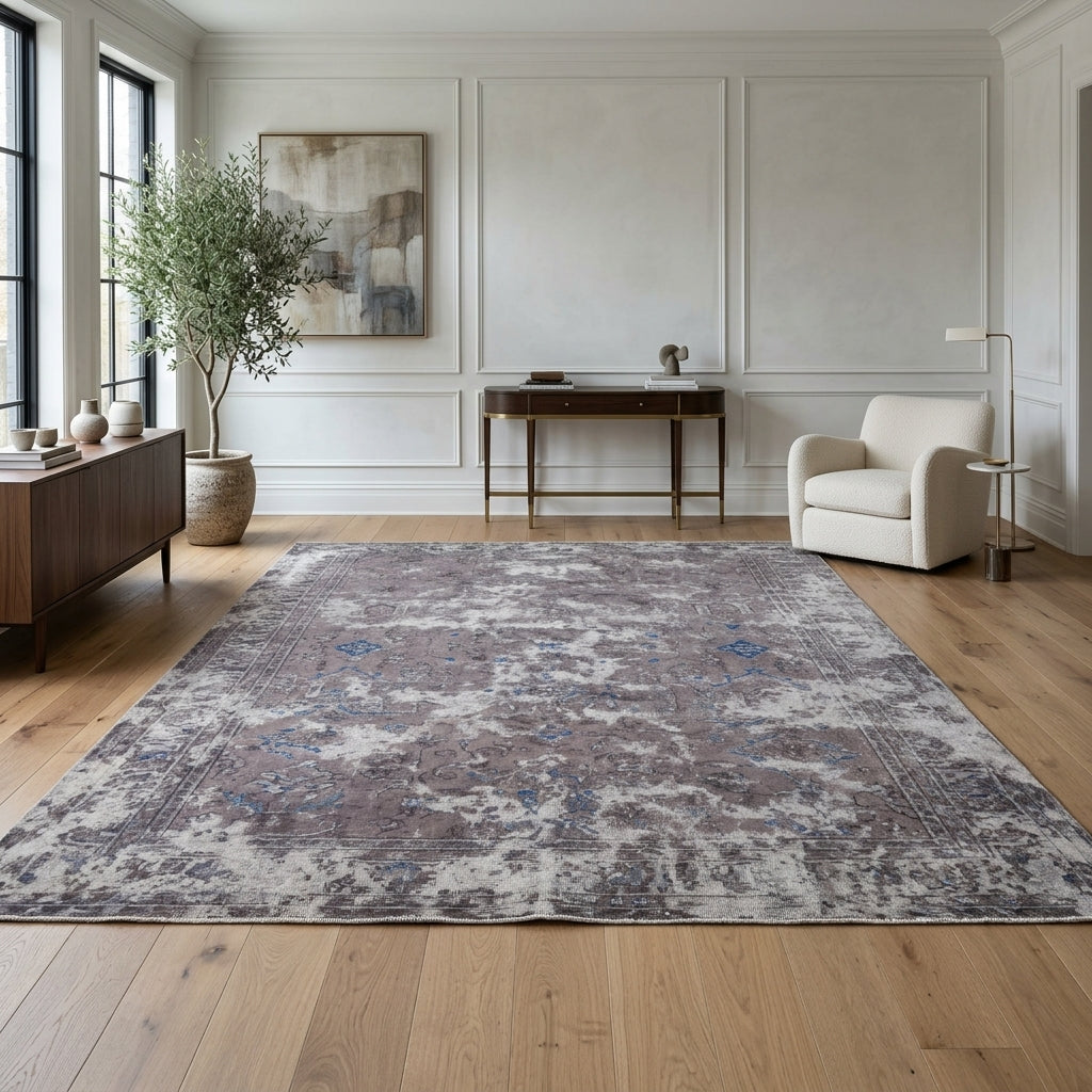 Floral pattern on the Zulalbahar distressed vintage area rug – handmade in Anatolia, Turkey