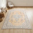 Oriental pattern on the Zeynepsad vintage area rug – handmade in Anatolia, Turkey