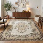 Oriental pattern on the Zerafetgul vintage area rug – handmade in Anatolia, Turkey
