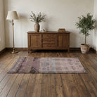Oriental pattern on the Yesimnihal vintage runner rug – handmade in Anatolia, Turkey