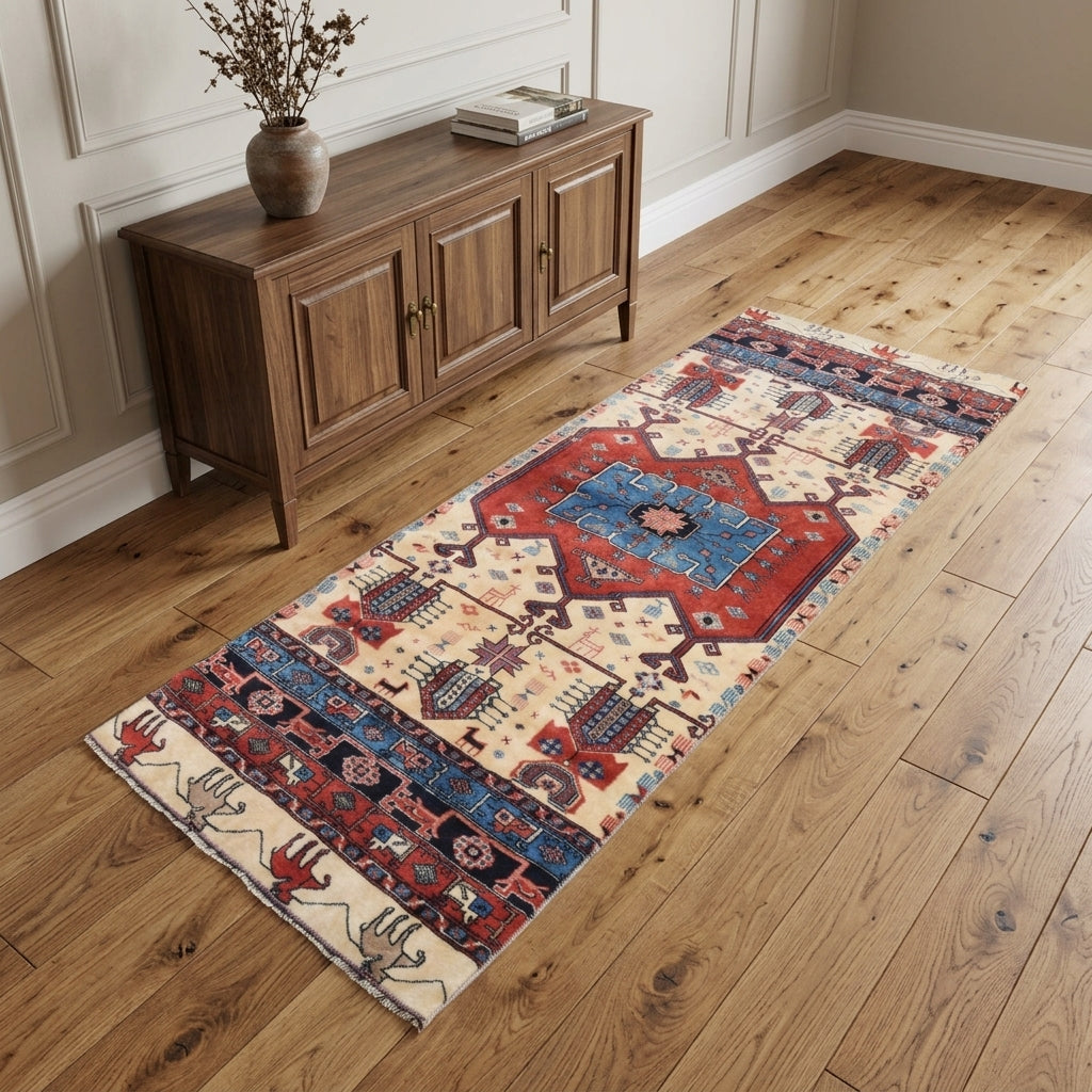 Oriental pattern on the Tuncnihal vintage runner rug – handmade in Anatolia, Turkey