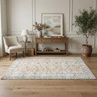 Floral pattern on the Sedanurmelek vintage area rug – handmade in Anatolia, Turkey