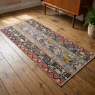 Oriental pattern on the Ruhbahce vintage patchwork area rug – handmade in Anatolia, Turkey