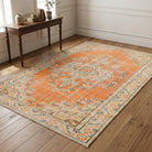 Medallion pattern on the Nevdeniz vintage area rug – handmade in Anatolia, Turkey