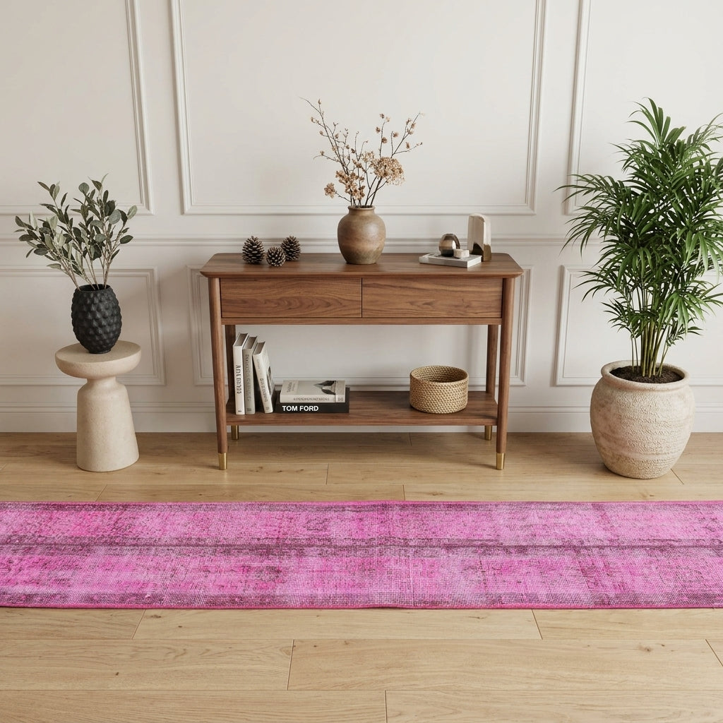 Patchwork pattern on the Mahnurnaz vintage patchwork runner rug – handmade in Anatolia, Turkey