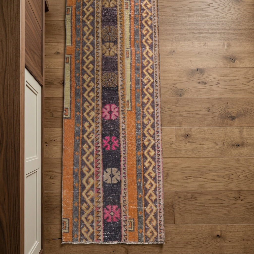 Patchwork pattern on the Lebedos vintage patchwork runner rug – handmade in Anatolia, Turkey