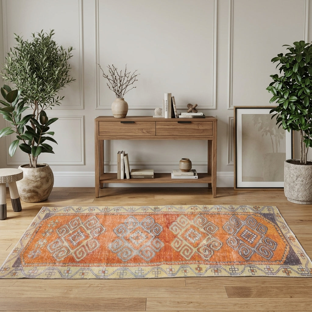 Tribal pattern on the Gulsever vintage runner rug – handmade in Anatolia, Turkey