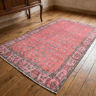 Floral pattern on the Yalikavak vintage area rug – handmade in Anatolia, Turkey