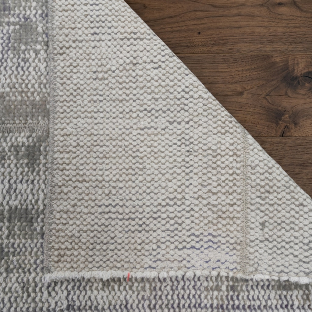 Abstract pattern on the Ianassa vintage patchwork runner rug – handmade in Anatolia, Turkey