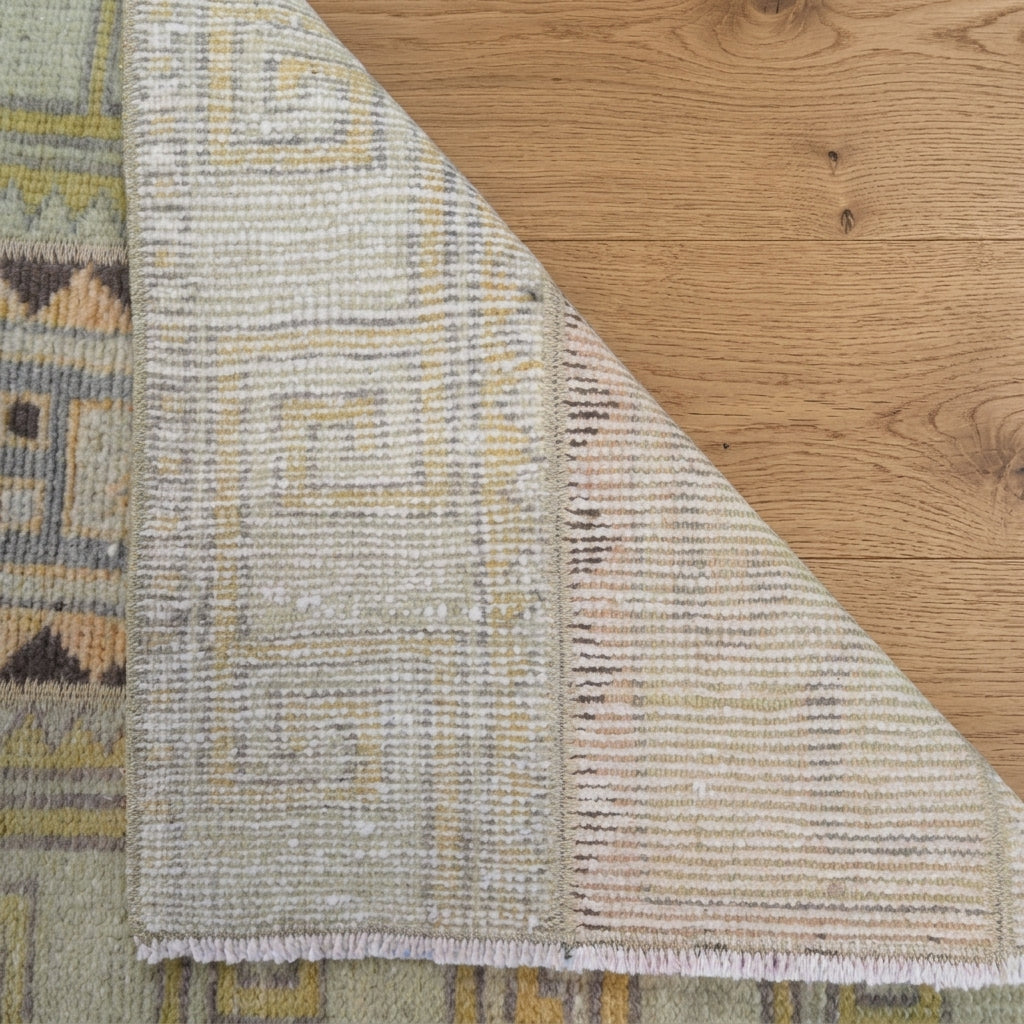 Ikat pattern on the Hurremgul vintage patchwork runner rug – handmade in Anatolia, Turkey