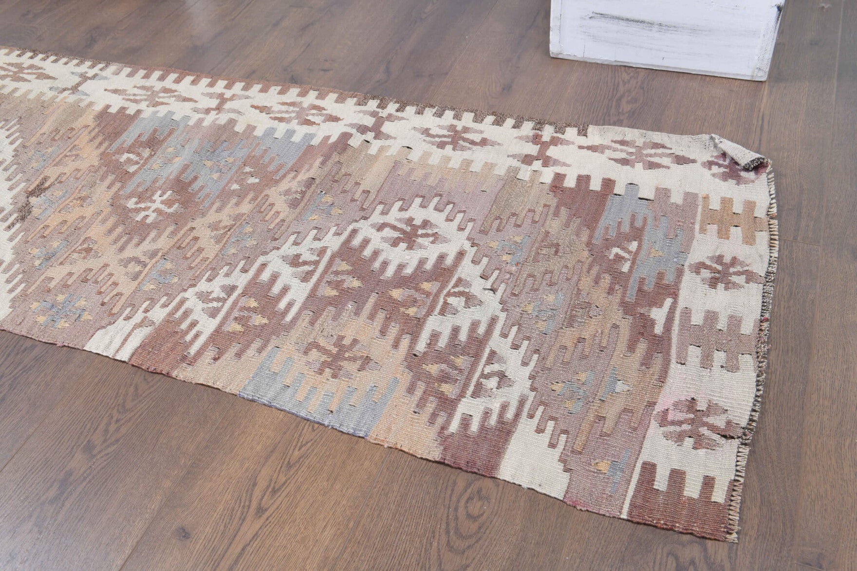 55x333 cm vintage kilim Anatolian runner rug – Zephyropelia, flatweave, wool