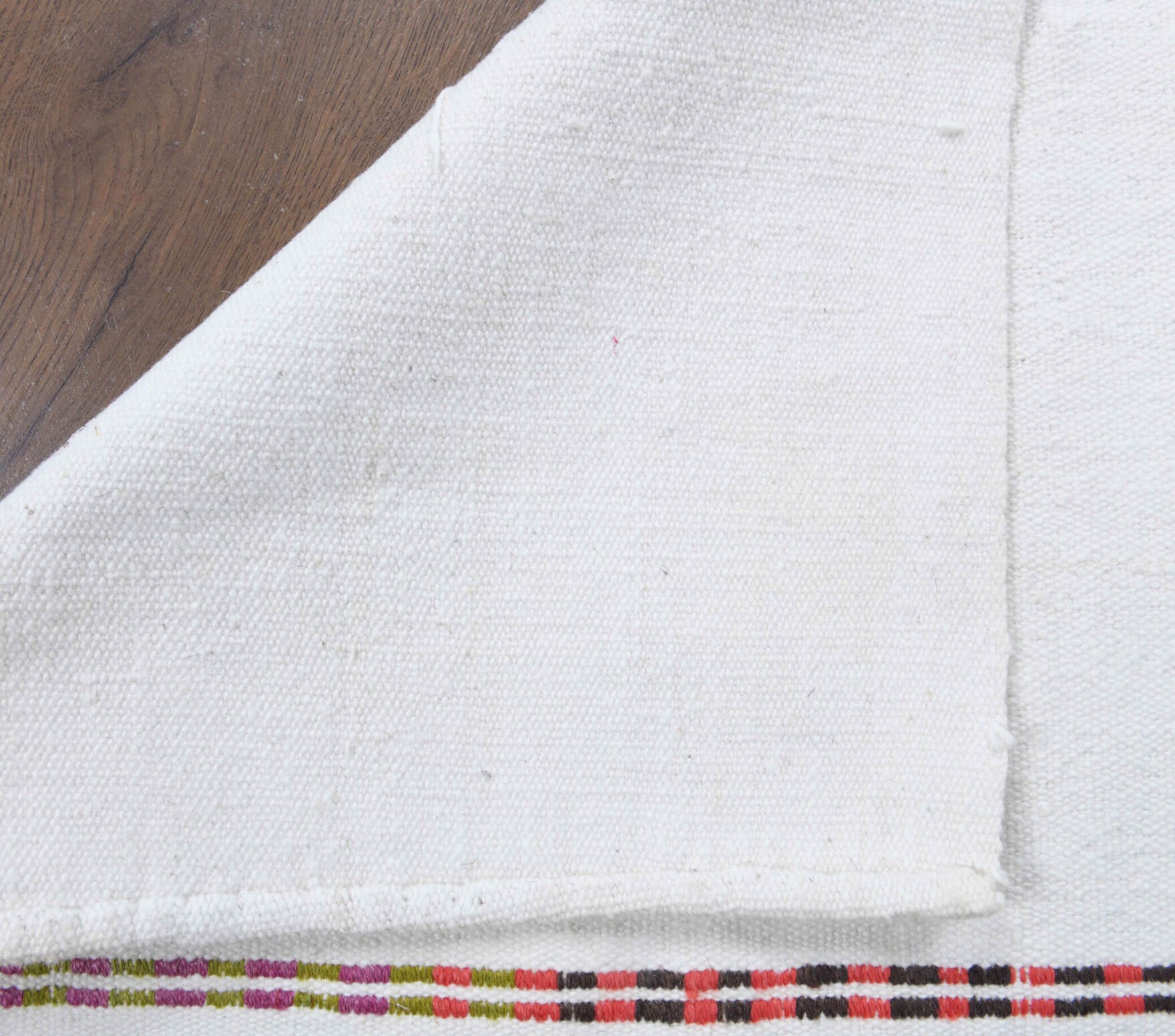 Handwoven flatweave wool kilim from Anatolia, Turkey – 2x4 Vintage Small Kilim Rug 1'8" x 4'