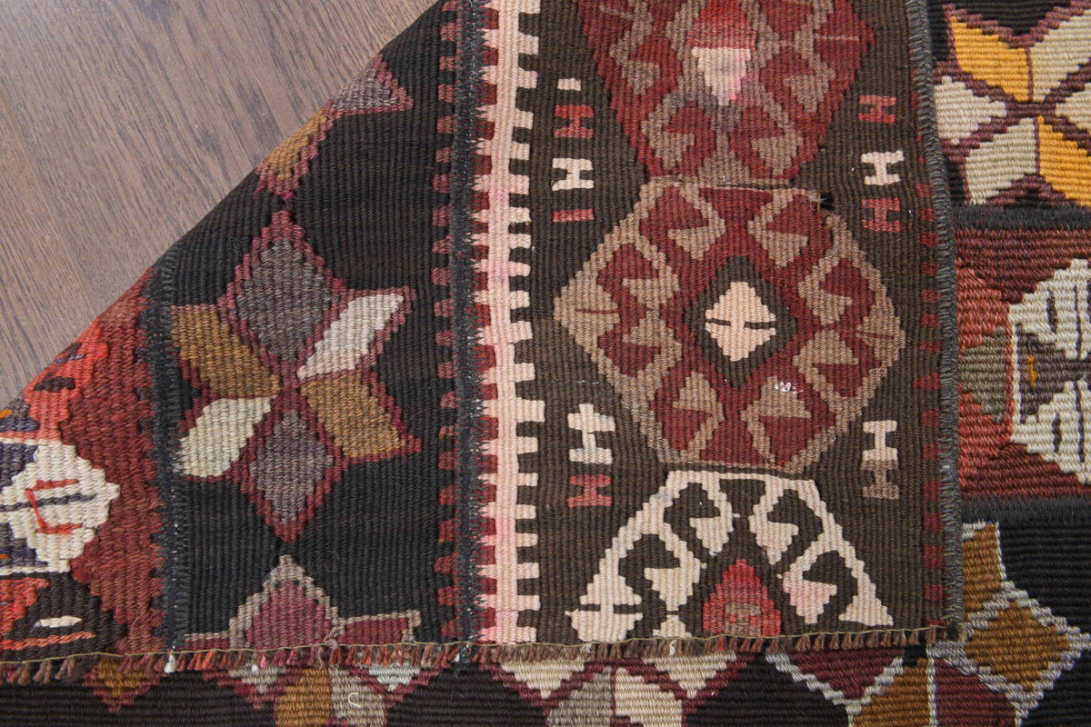 Handwoven flatweave wool runner from Anatolia, Turkey – 2x6 Wool Vintage Turkish Kilim Runner Rug 1'9" x 5'10"