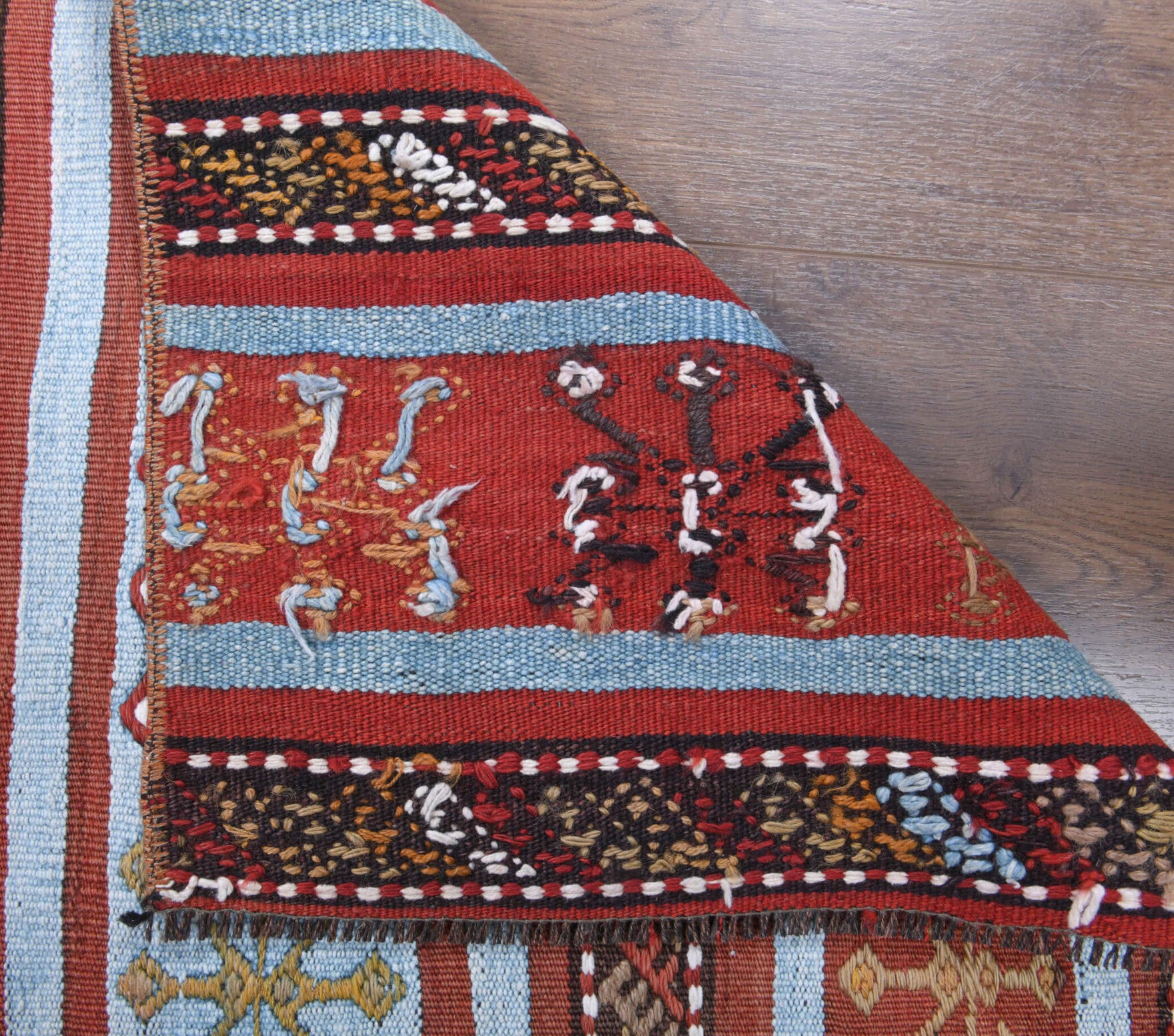 Zerrinaz runner: 1960s handwoven flatweave Anatolian runner