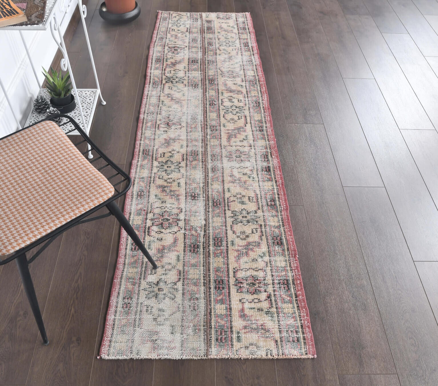 2x8 Vintage Patchwork Beige Runner Rug