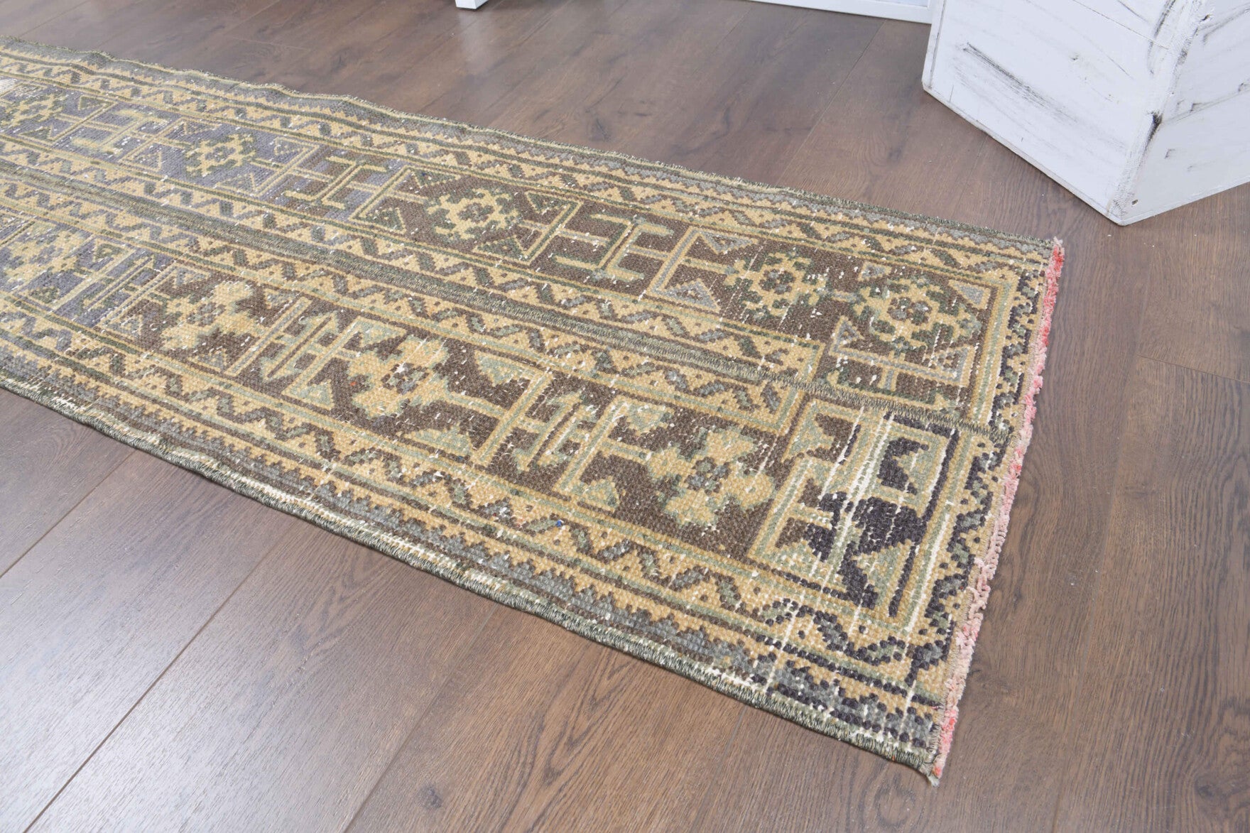 56x271 cm vintage patchwork Anatolian runner rug – Amaranthrhoe, low pile, wool
